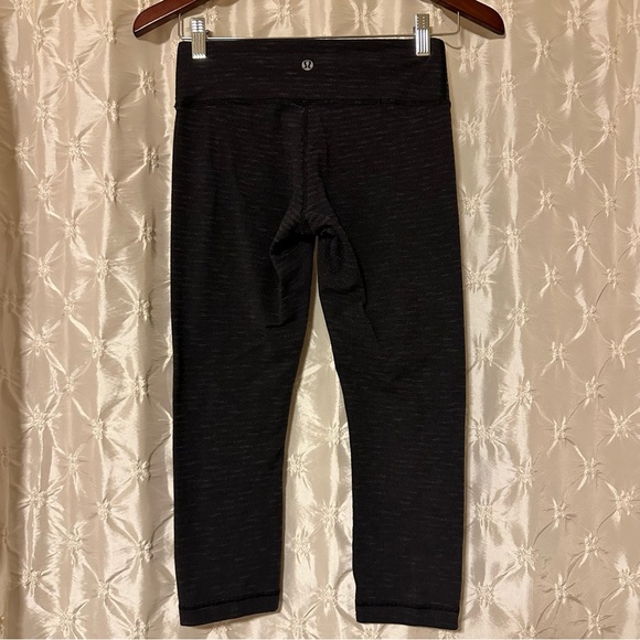 Lululemon Wunder Under Crop Leggings  Pique Luon Black - Picture 6 of 13